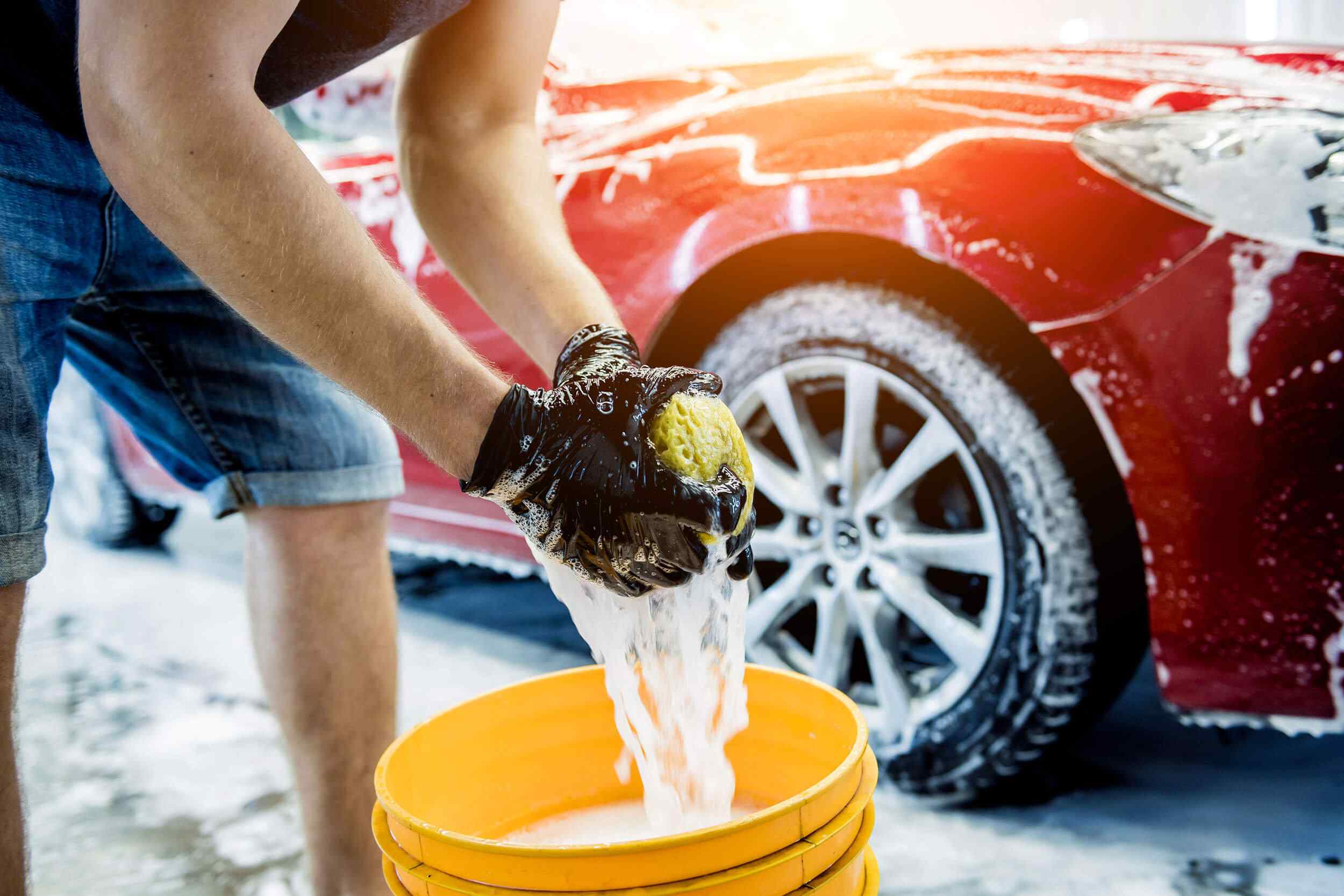 Los errores más habituales que debes evitar al lavar el coche